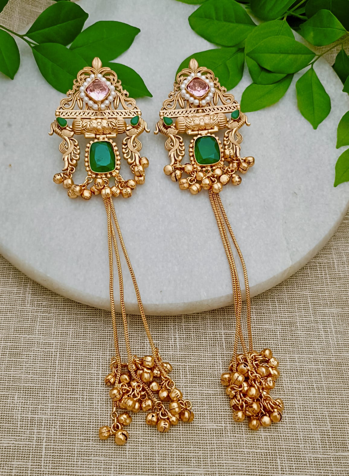 Gulnaar Kashmiri Jhumka