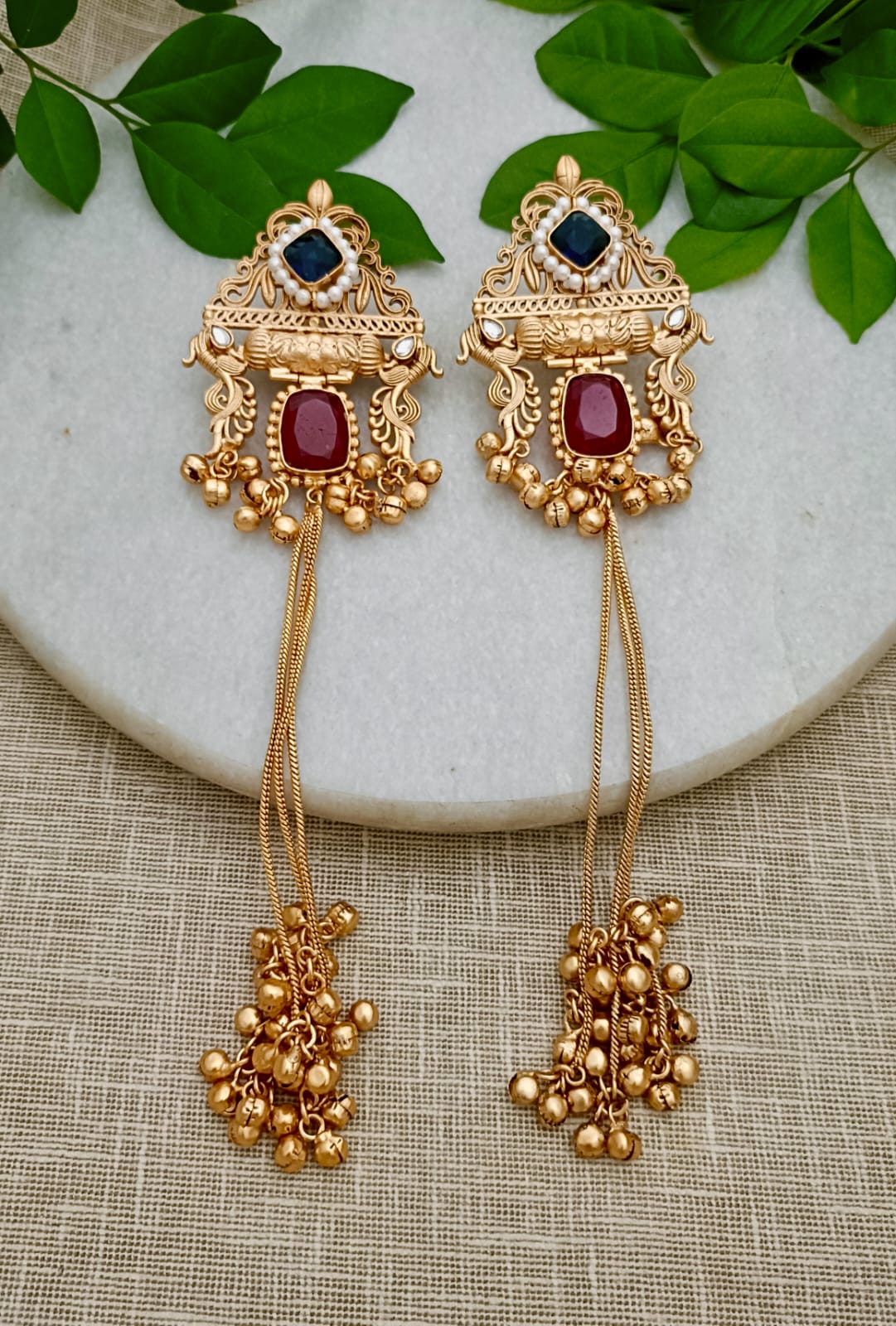 Gulnaar Kashmiri Jhumka