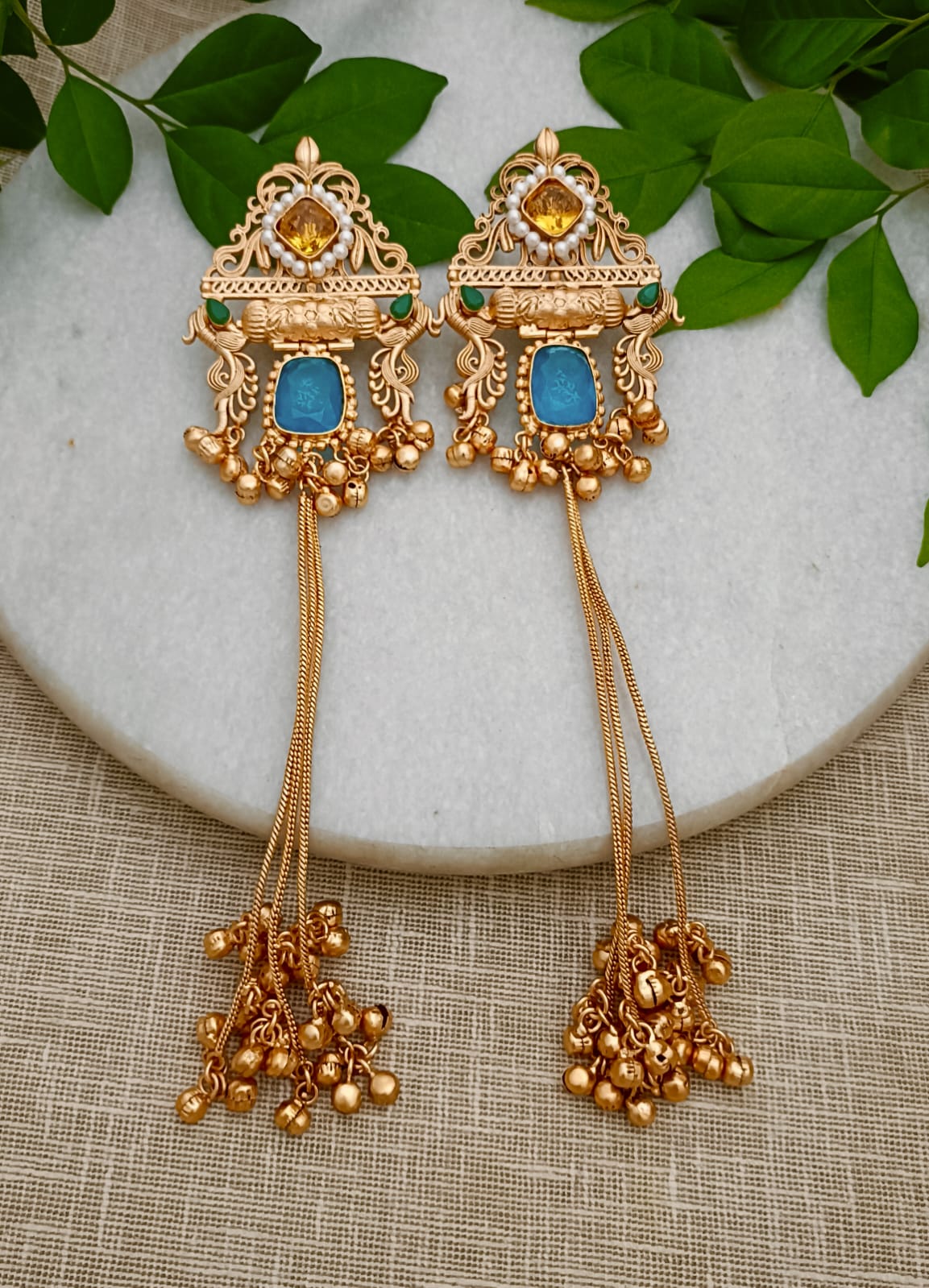 Gulnaar Kashmiri Jhumka